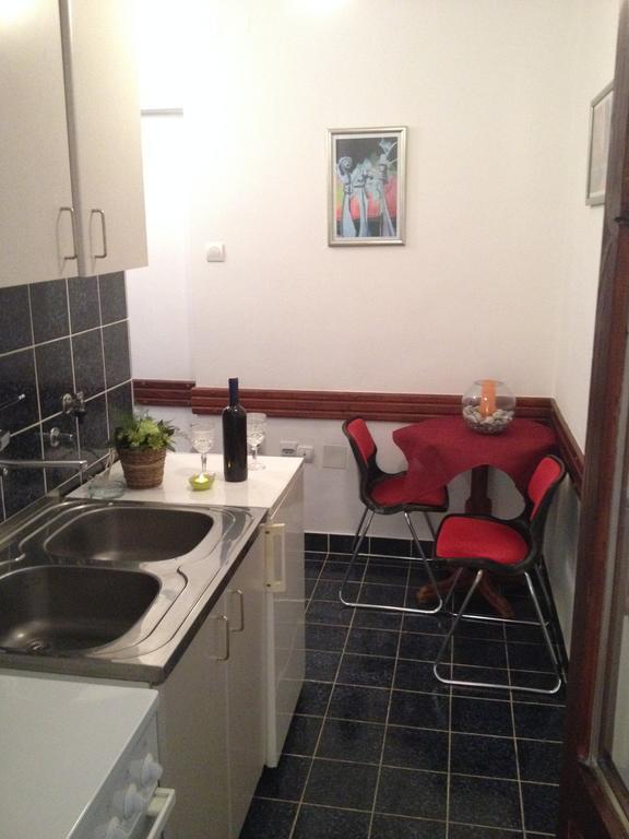 Apartments Holiday Budva Phòng bức ảnh