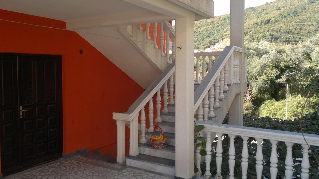 Apartments Holiday Budva Ngoại thất bức ảnh