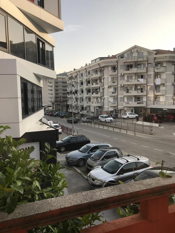 Apartments Holiday Budva Ngoại thất bức ảnh